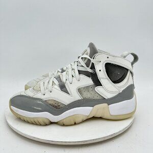 Nike Jumpman Two Trey Women Size 10 DR9631 002 Medium Grey White Training Shoes